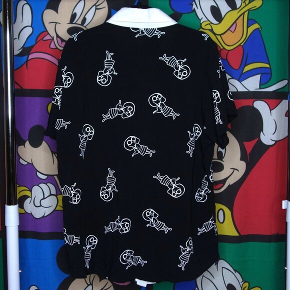 Incredibles 2 Edna Mode Fitted Button Down - Picture 2 of 5